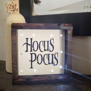 Hocus Pocus Light Up Frame